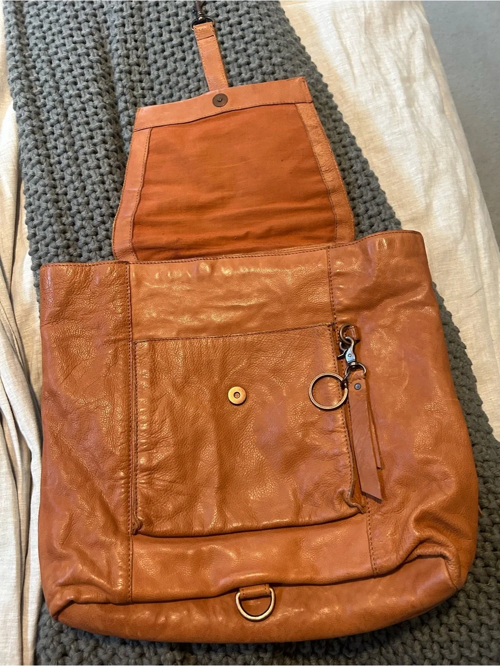 FRYE AND CO. smooth cognac